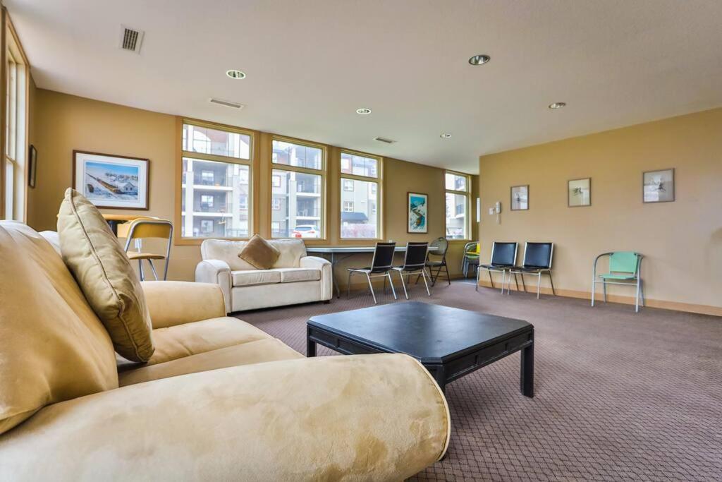 Windermere Pointe By Stayin Appartement Invermere